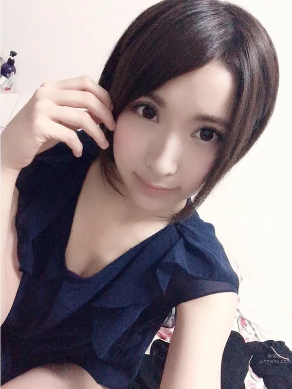 桐生美希- 短發美人私房照 6