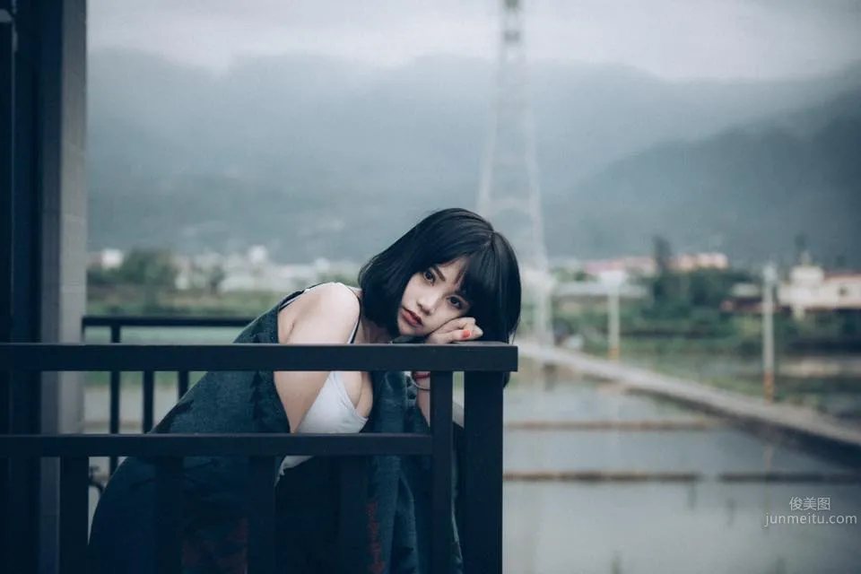李優Uriko- 日系空靈女孩冷豔寫真 9