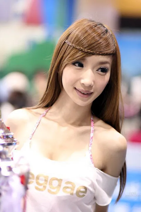 芳小如(古芳如)- 中印混血舉牌女郎 23