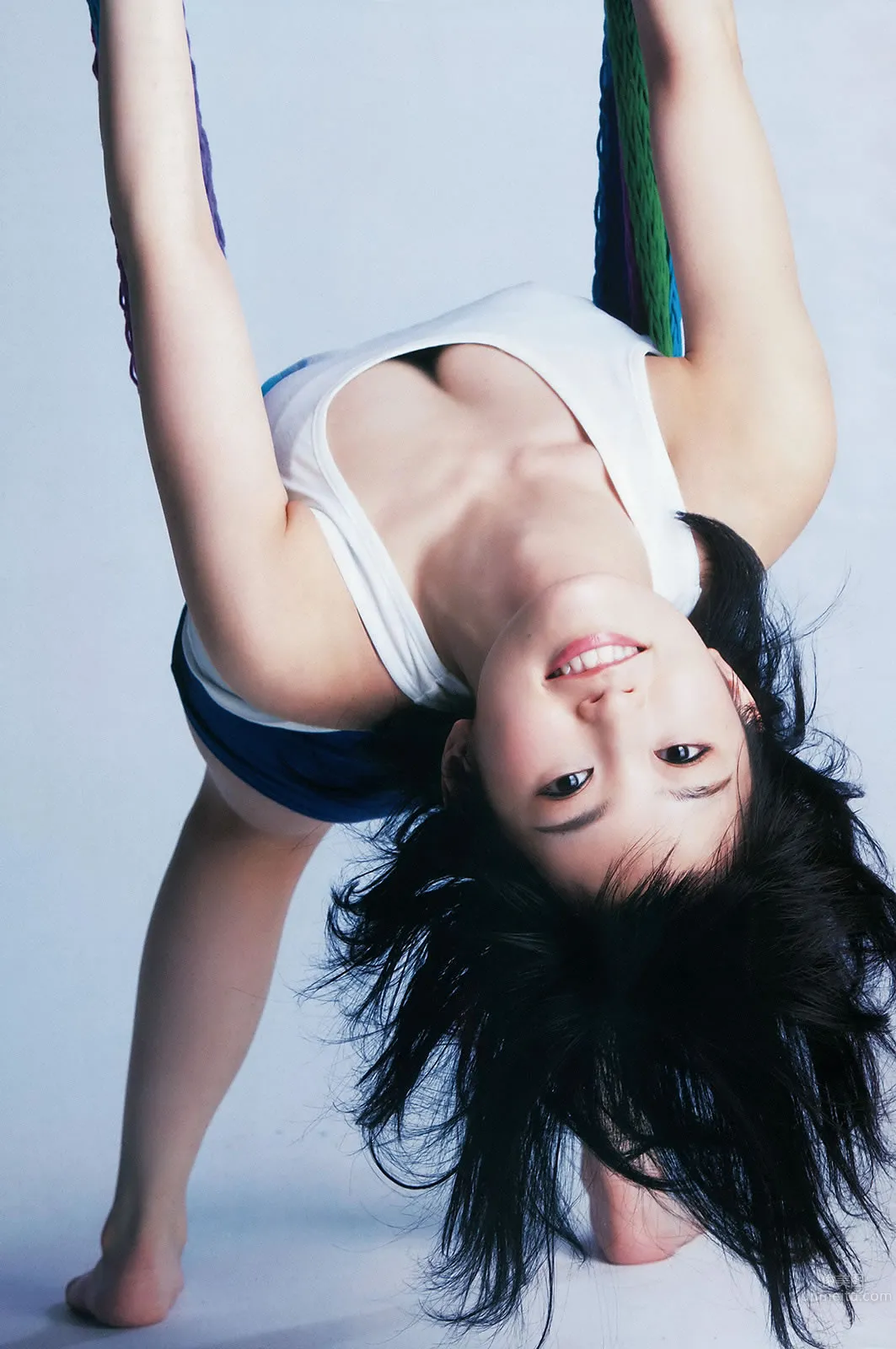 [Weekly Big Comic Spirits] 2015 No.16-18 新井愛瞳 山本彩 井上小百合_9