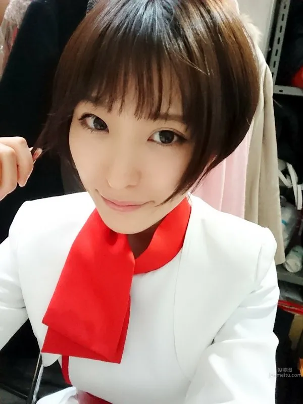朝比奈祐未- 靈氣短發Coser身材也棒 13