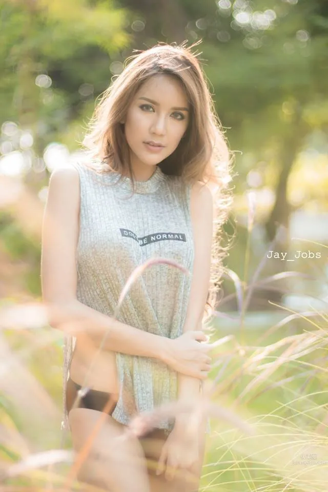 Freya Khunanya- 泰國極品美腿模特兒 46