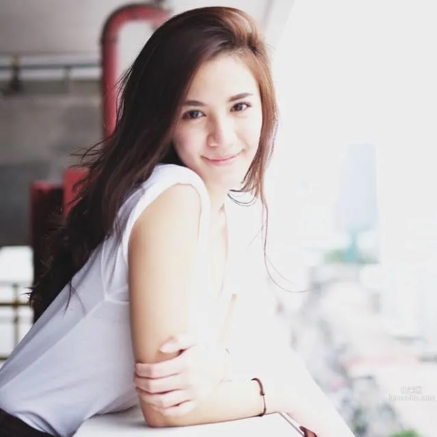 Nathapatsorn- 歌聲一流的‬泰國超美女歌手 3