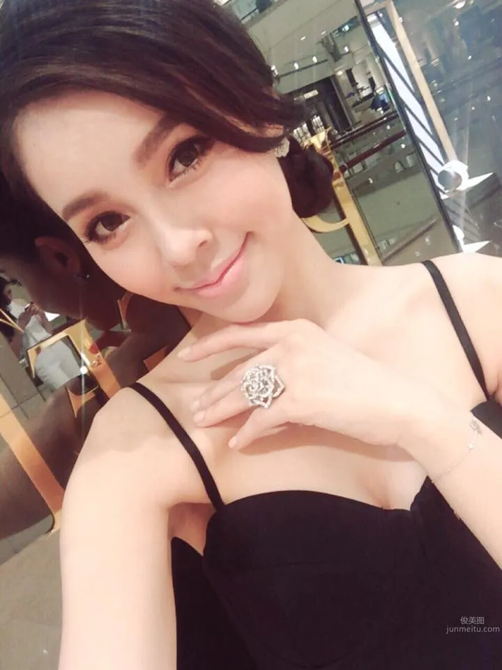 陳郁安YUAN- 美腿車模氣質出衆長腿吸睛 8