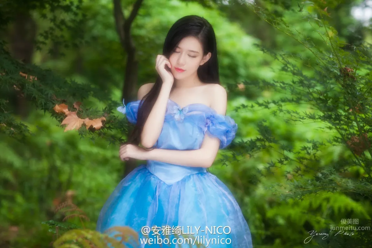 黄梓洁Nico- 兔女郎蕾丝超跑写真_19