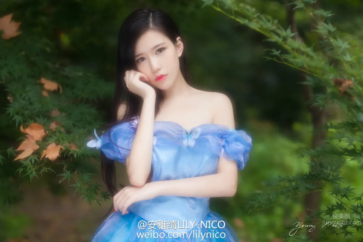 黄梓洁Nico- 兔女郎蕾丝超跑写真_18