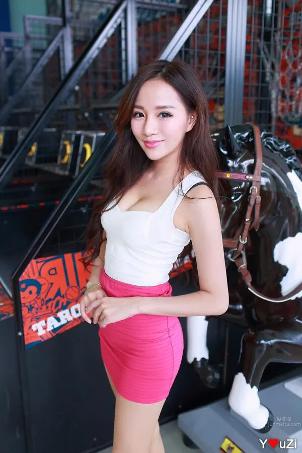 小安柏Amber- 超正的長腿美女 7