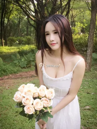 琳琳ailin(黃錦琳)- 鬥魚俏皮女主播