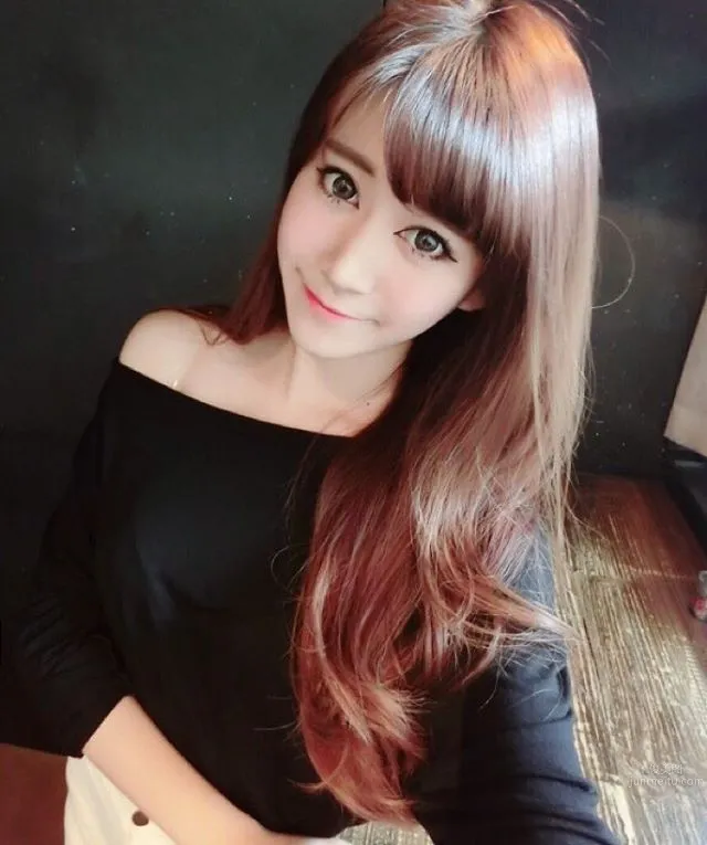 Min Min- 超正的大眼麥當勞長腿店花 10