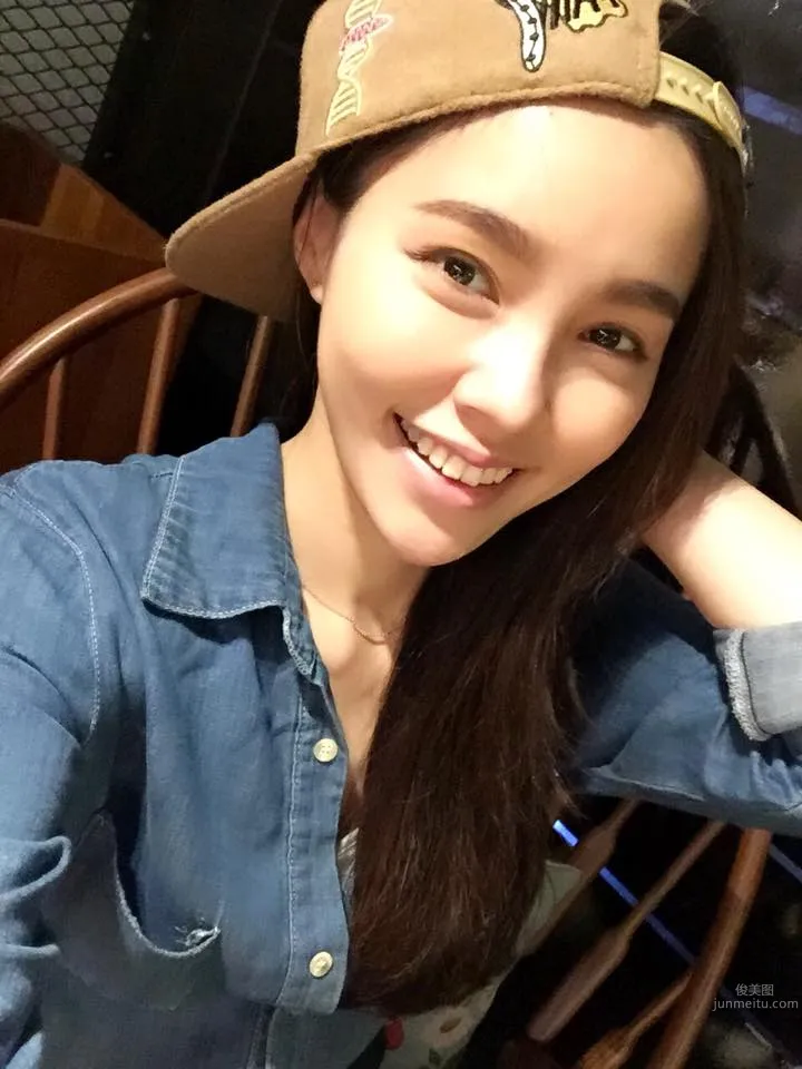 陳郁安YUAN- 美腿車模氣質出衆長腿吸睛 6