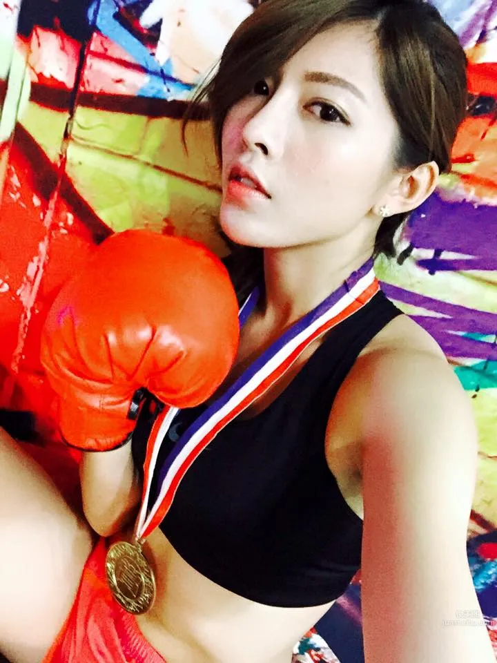 廖坎蒂- 愛玩重機的甜美冰山美人 5