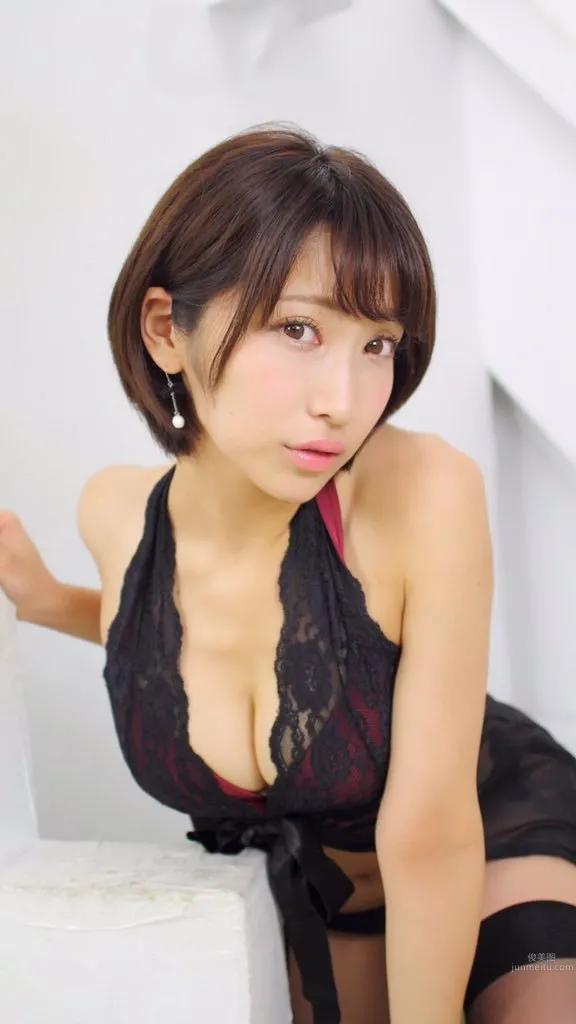 桐生美希- 短發美人私房照 31