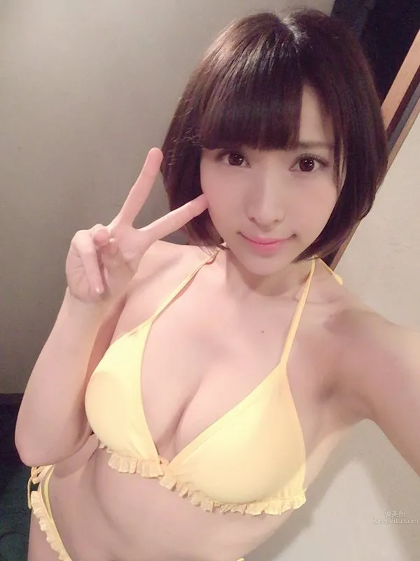 桐生美希- 短發美人私房照 9