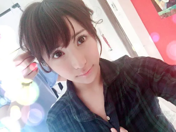 桐生美希- 短發美人私房照 22