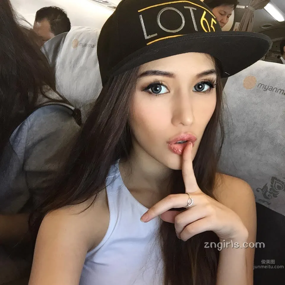 Jade Rasif- 美人DJ辣妹性感私房照 17