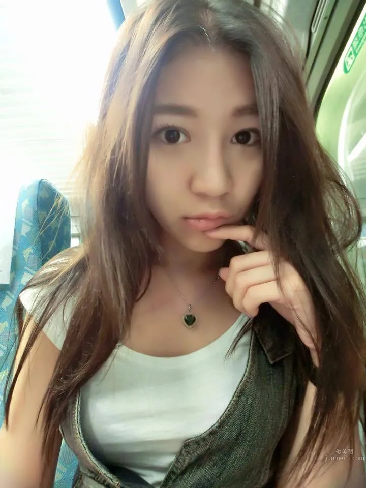 恩齐儿(恩绮儿)- 容貌和身材都超犯规的理工科美人_19