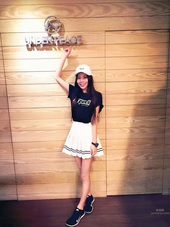 张香香- 网络女神美艳自拍照_5