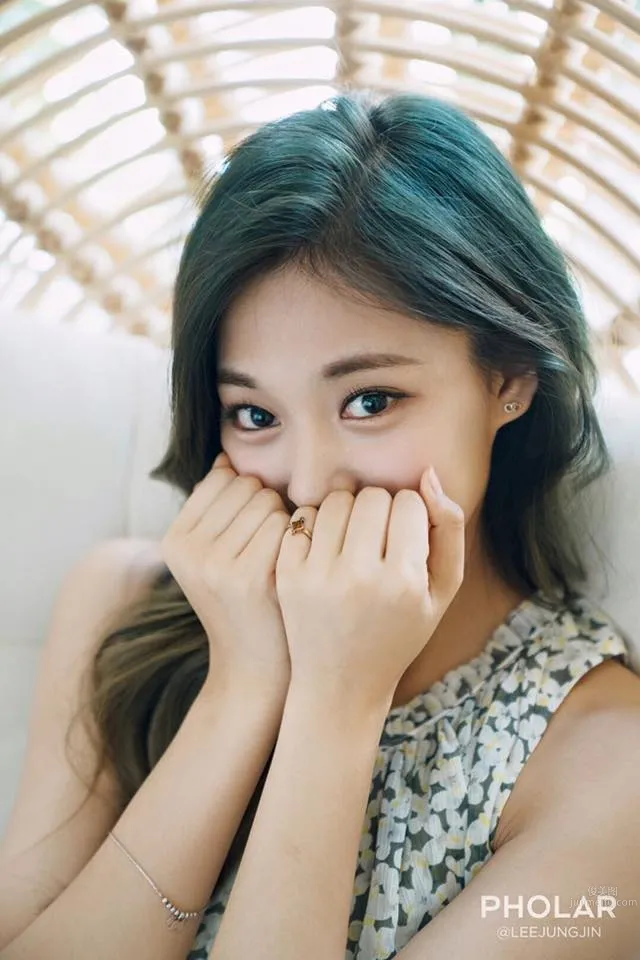 周子瑜- 《TWICE》周子瑜17歲了！青春寫真美圖賞 2