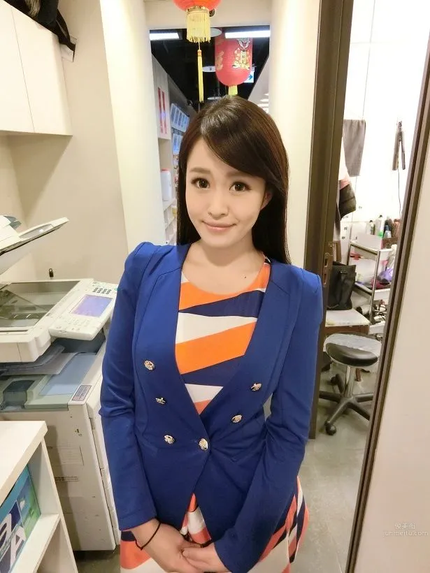 李思瑾Mayer- 32F身材的女主播_4
