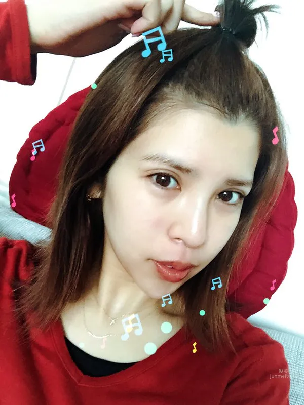 坂口杏裡- 天然美人維特生活照 3
