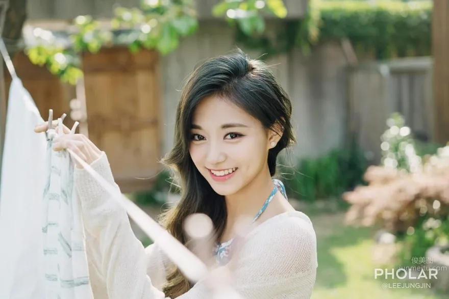周子瑜- 《TWICE》周子瑜17歲了！青春寫真美圖賞 17