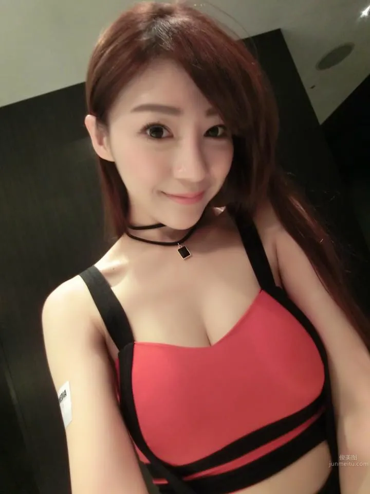 恩齐儿(恩绮儿)- 容貌和身材都超犯规的理工科美人_13
