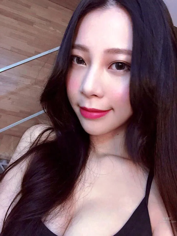 张香香- 网络女神美艳自拍照_15