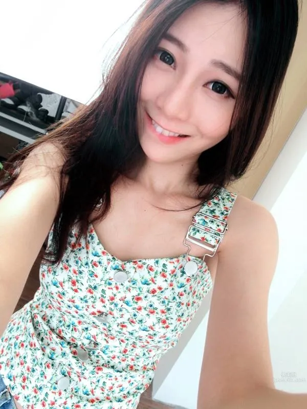 张香香- 网络女神美艳自拍照_28