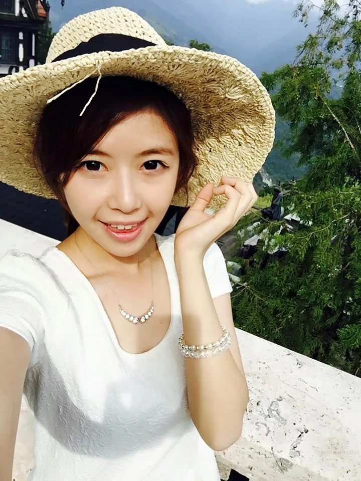 林妤臻- 淡江大學第一美女私房美圖 14