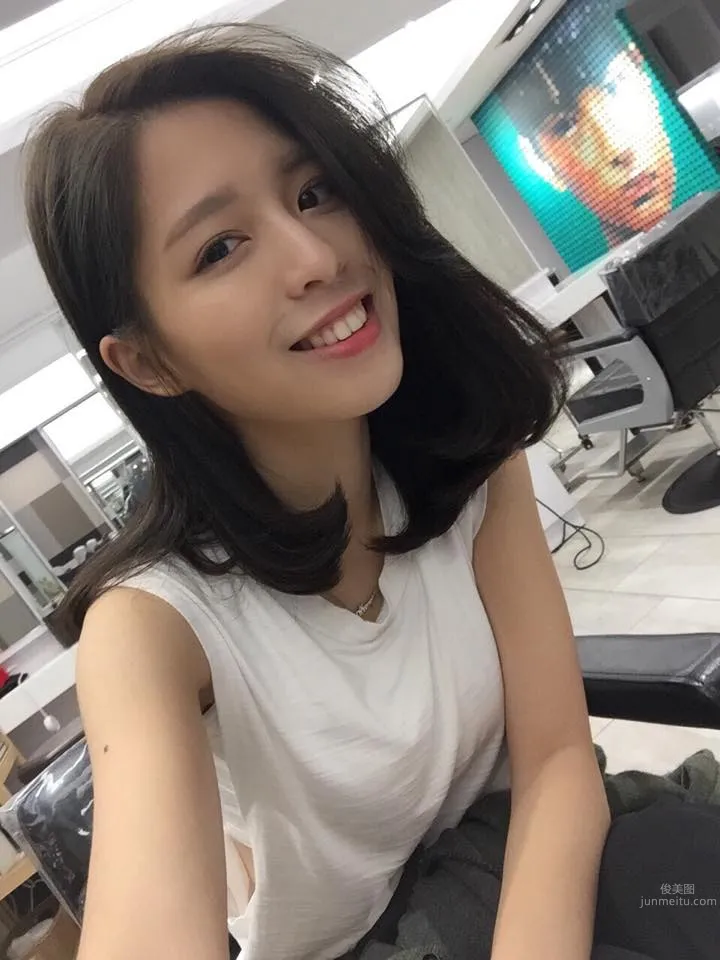 黄姵涵- 世新大学女神_10