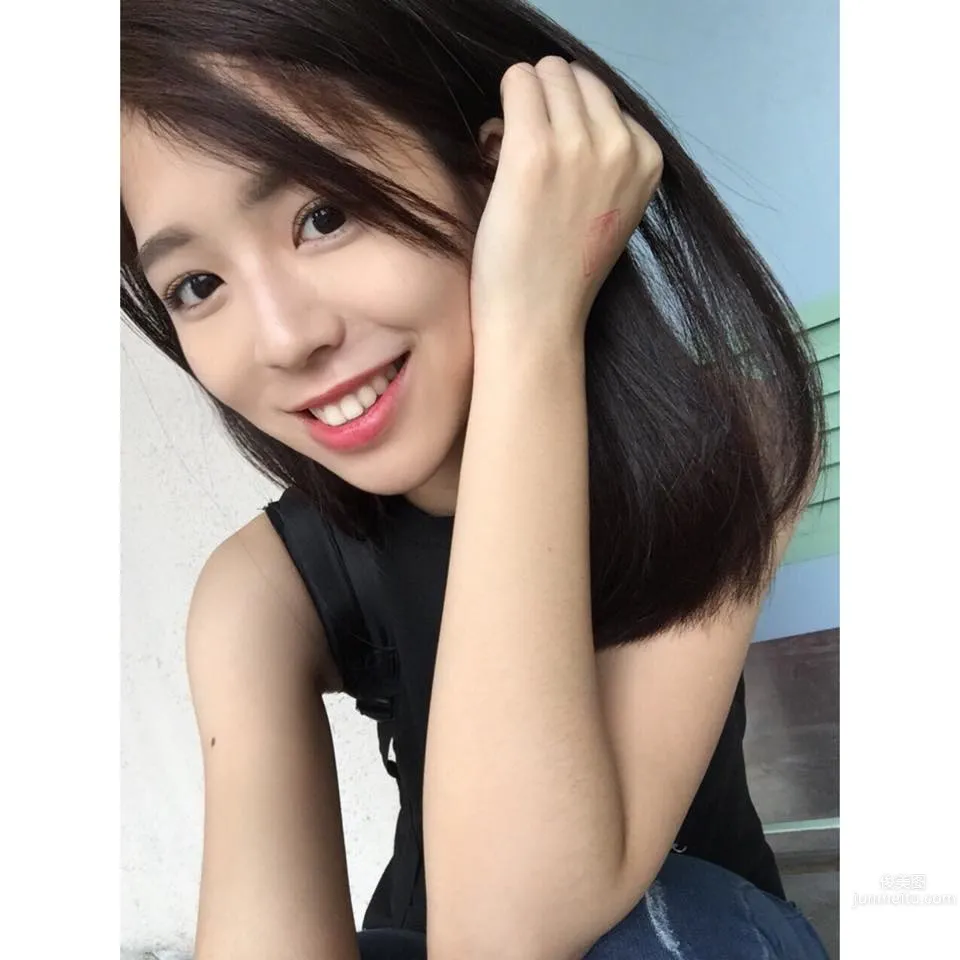 黄姵涵- 世新大学女神_1