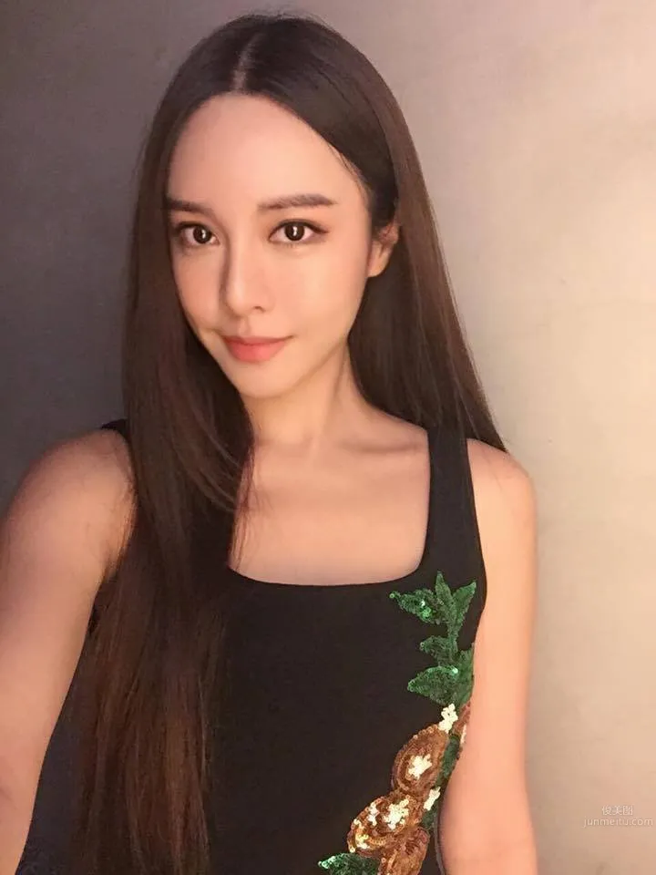 李元玲Cathryn- 马来西亚极品钢琴女神美图精选_5