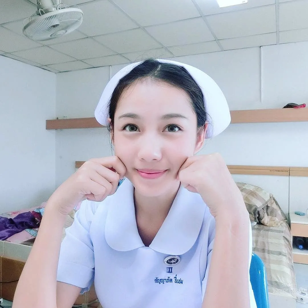 Namkhing Kanyapak- 最美護士的制服誘惑 5