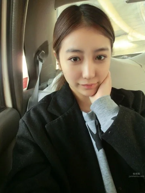 膜法少女小董- 阳光小美女私房照_24
