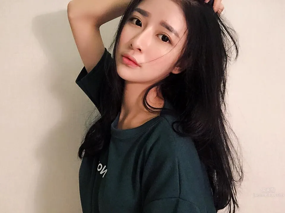 悠悠(Joeychua)- 大馬正妹化妝師有顔值也有胸～ 8
