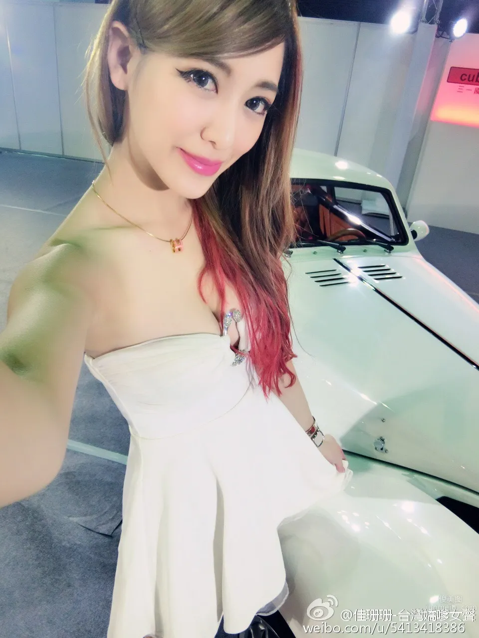 傲娇甜心(佳珊珊)- 水汪汪的大眼正妹车模_4