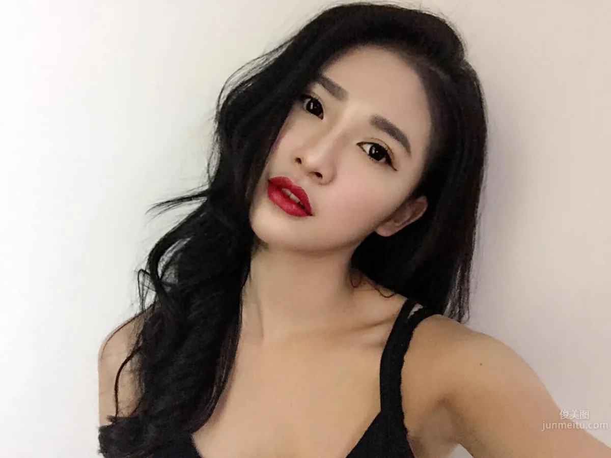 悠悠(Joeychua)- 大馬正妹化妝師有顔值也有胸～ 11