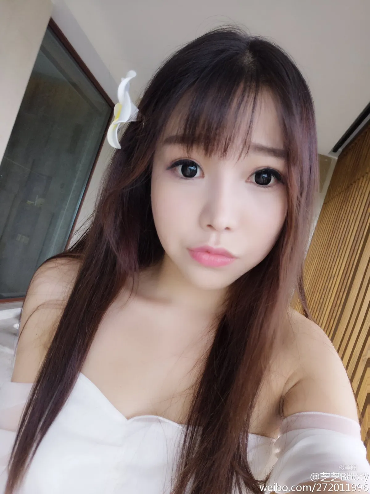 芝芝Booty- 俏皮女主播私房照 2