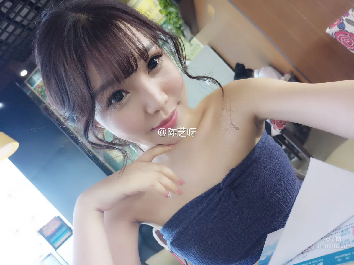 芝芝Booty- 俏皮女主播私房照 22