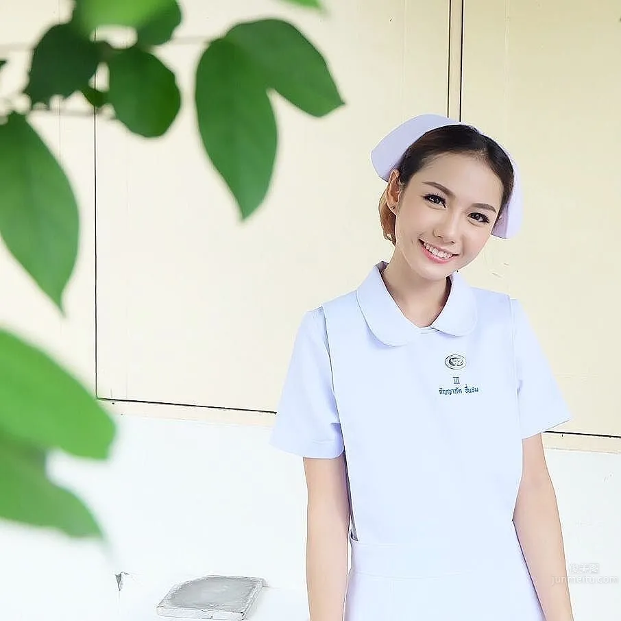 Namkhing Kanyapak- 最美護士的制服誘惑 13