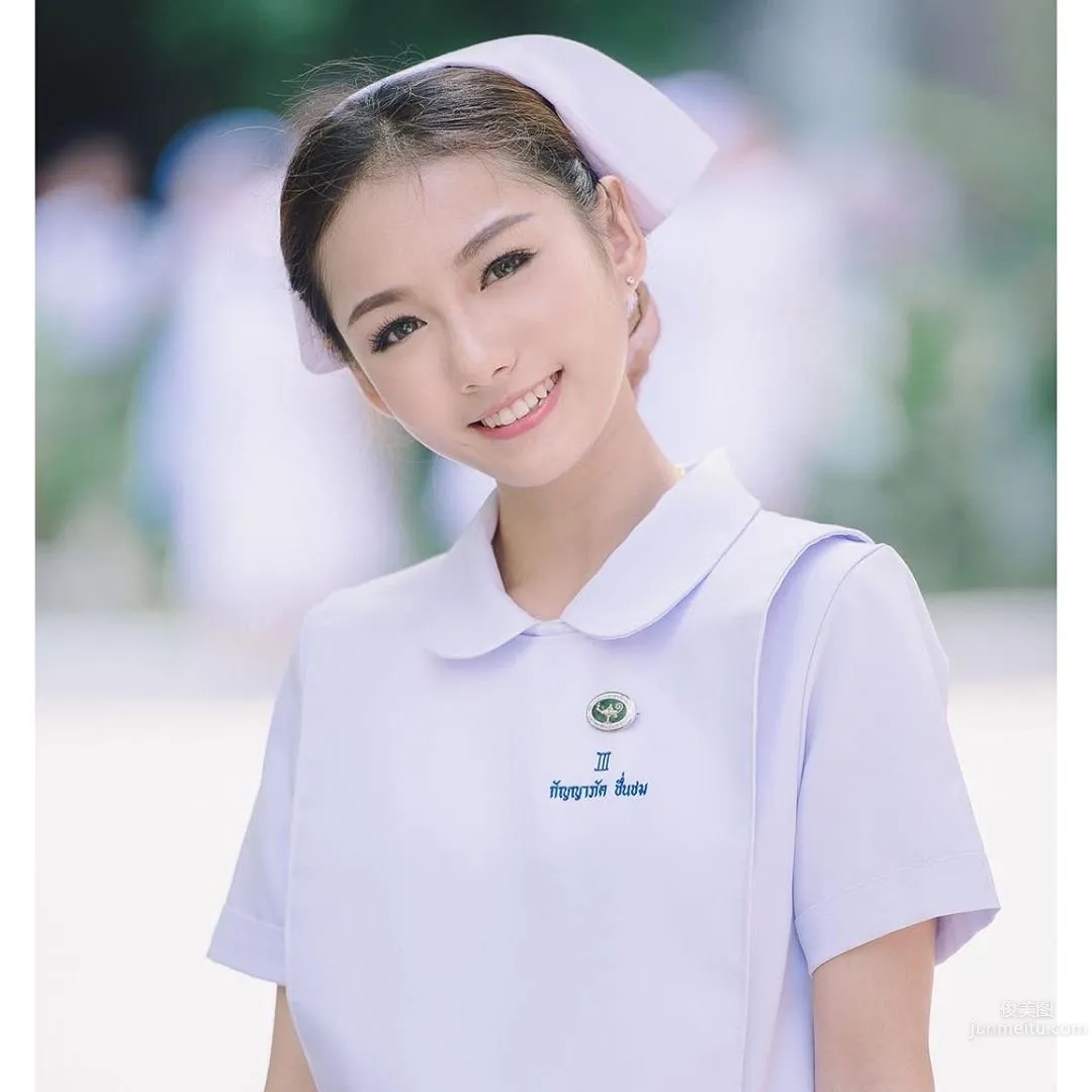 Namkhing Kanyapak- 最美護士的制服誘惑 16