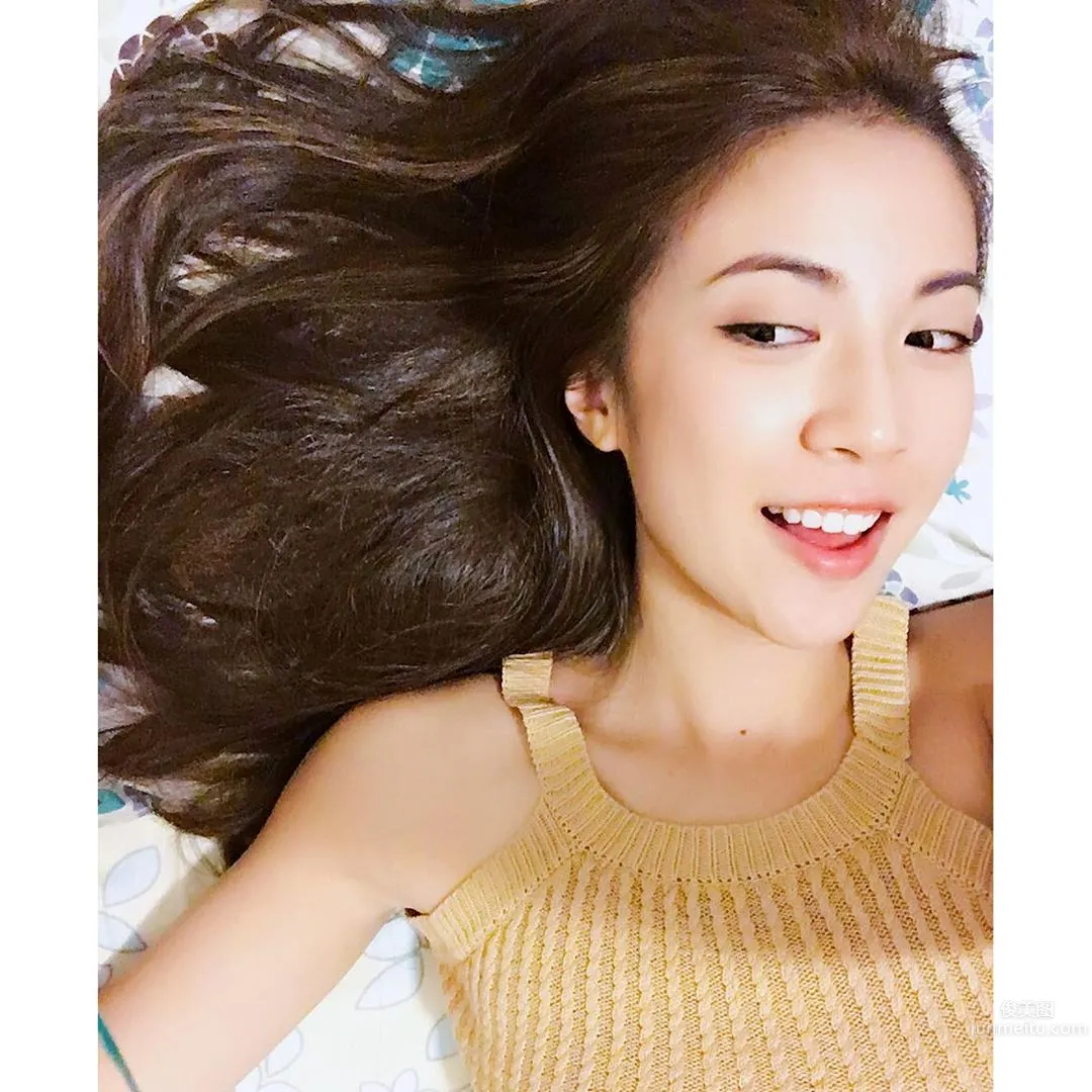 餘逸思Yoshi Yu- 健身女模大秀好身材 22