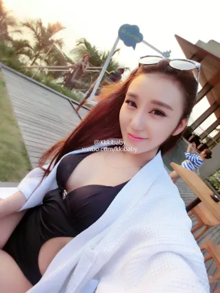 美琪兒Kiki- 極品重慶美人比基尼美照