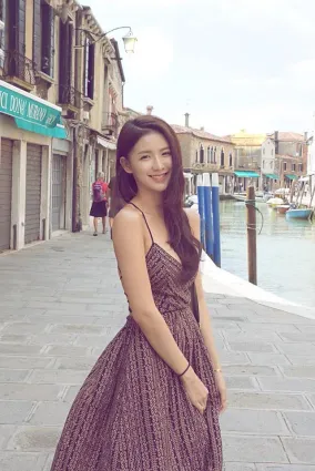 悠悠(Joeychua)- 大馬正妹化妝師有顔值也有胸～