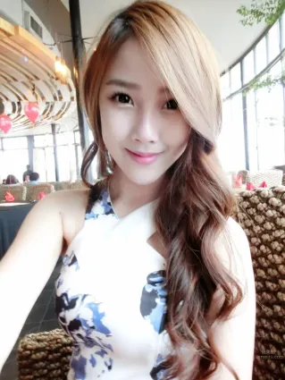 齊恩Qien Lan- 擁有模特兒身材的大馬美女