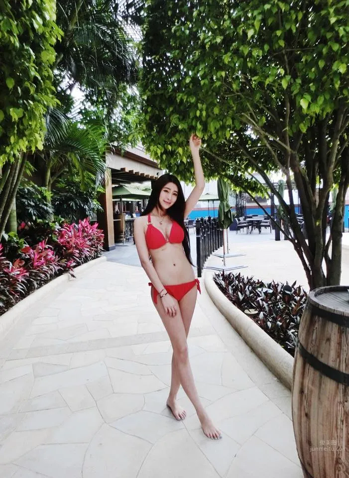 小雯Ivy(陳妘安)- 32D車模好身材 6
