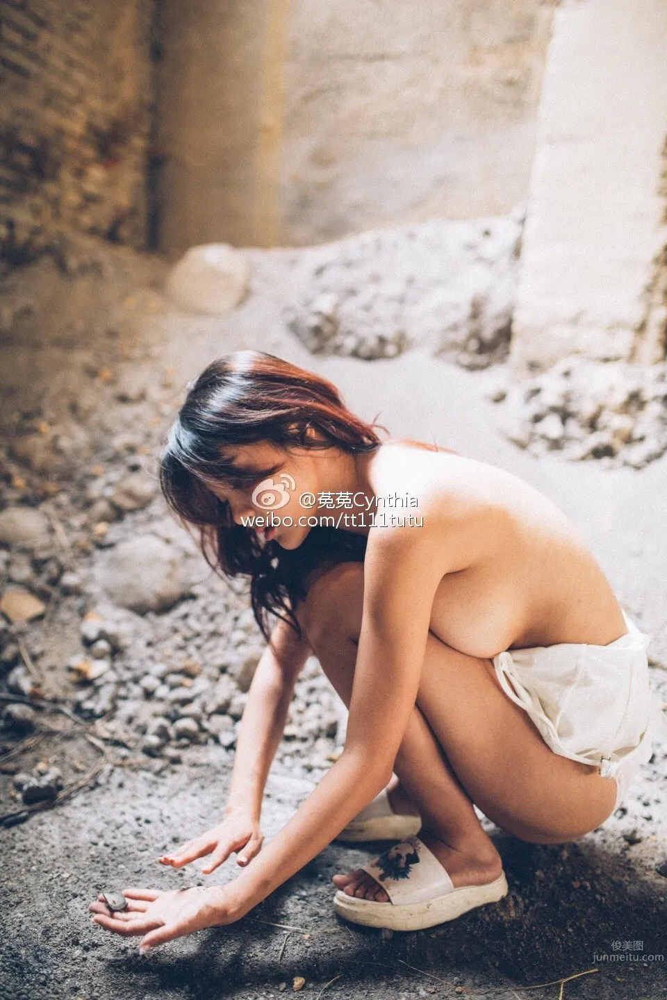 菟菟Cynthia- 大眼妹子性感大尺度寫真 9