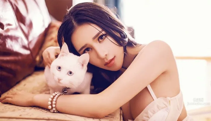 王夢瑤Aimee- 香豔美臀勾魂寫真 2