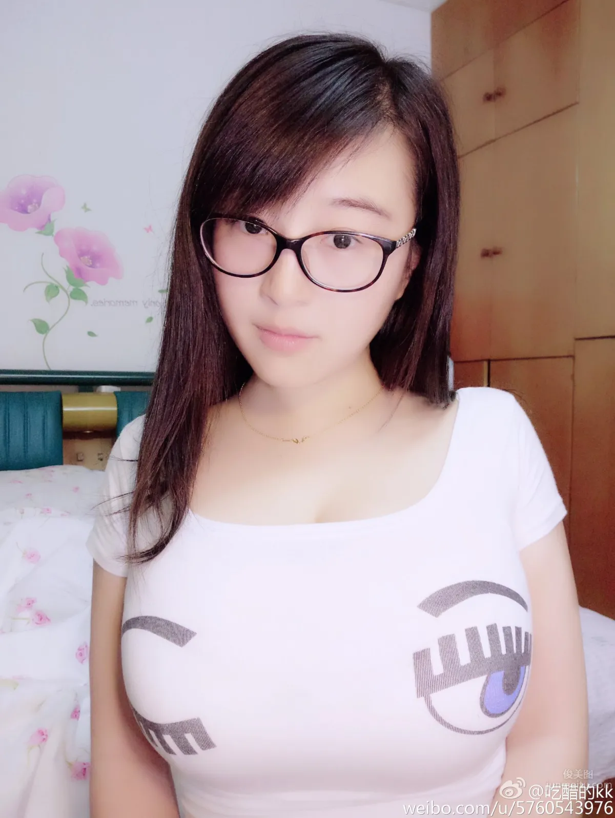 吃醋的kk- 絕對大胸美女主播私房照 7