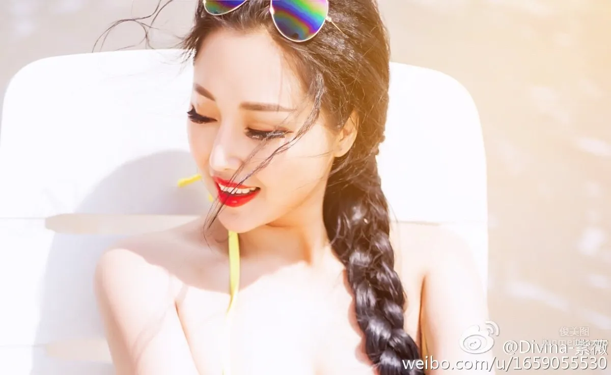 Divina紫薇- 微博性感私房照_1